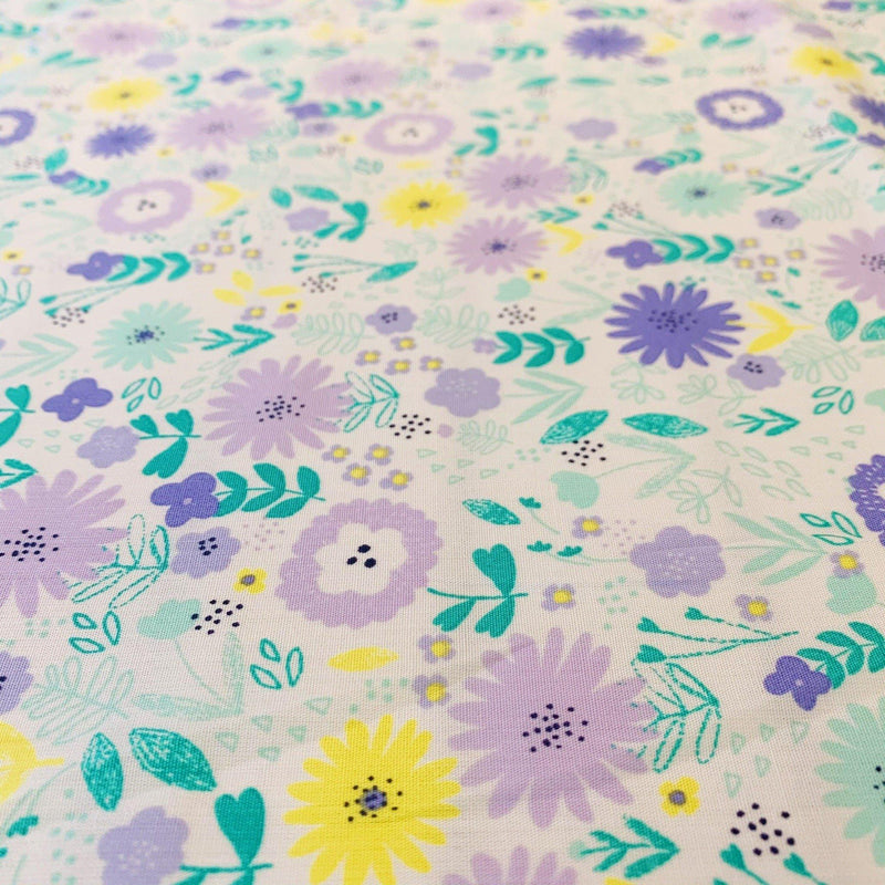 Batiste Groovy Flower Cotton - 1/2 Yard - Measure: a fabric parlor