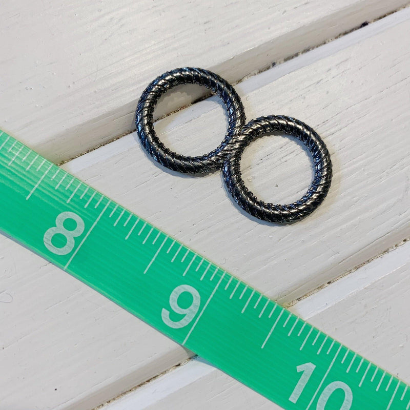 Double O-Ring - 1 5/8"x7/8" - Antique Silver - 1 Piece - Measure: a fabric parlor