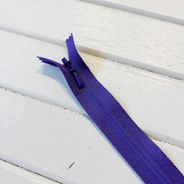 Invisible Zipper - 14" - Purple - 1 zipper - Measure: a fabric parlor
