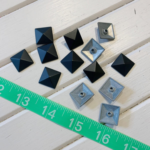 Pyramid Snap Replacement Parts - 5/8" - Matte Black - 13pcs - Measure: a fabric parlor