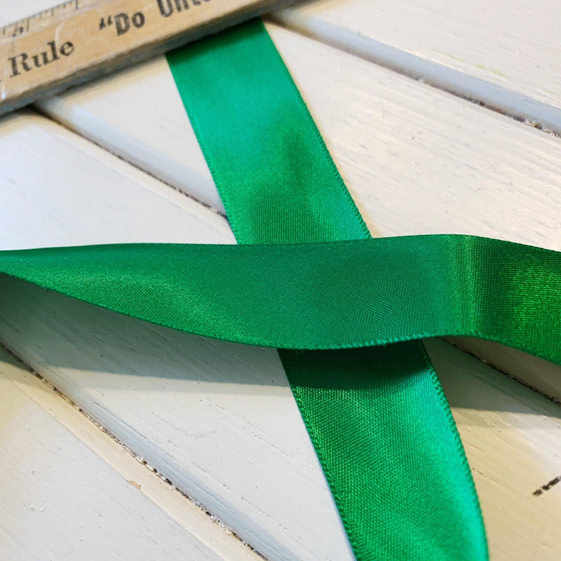 Double Faced Satin Ribbon - 7/8" - Emerald - Bundle - 5 yards - Measure: a fabric parlor